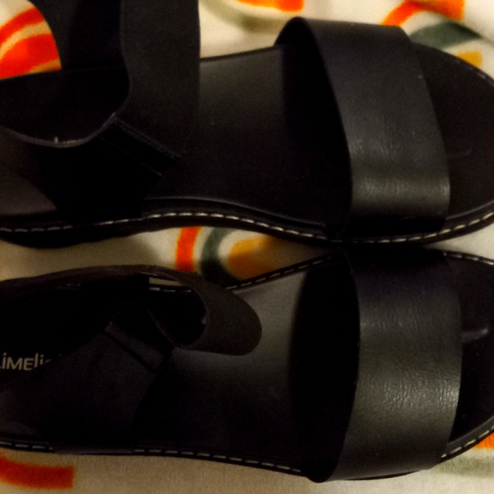Limelight Black Platform Sandels